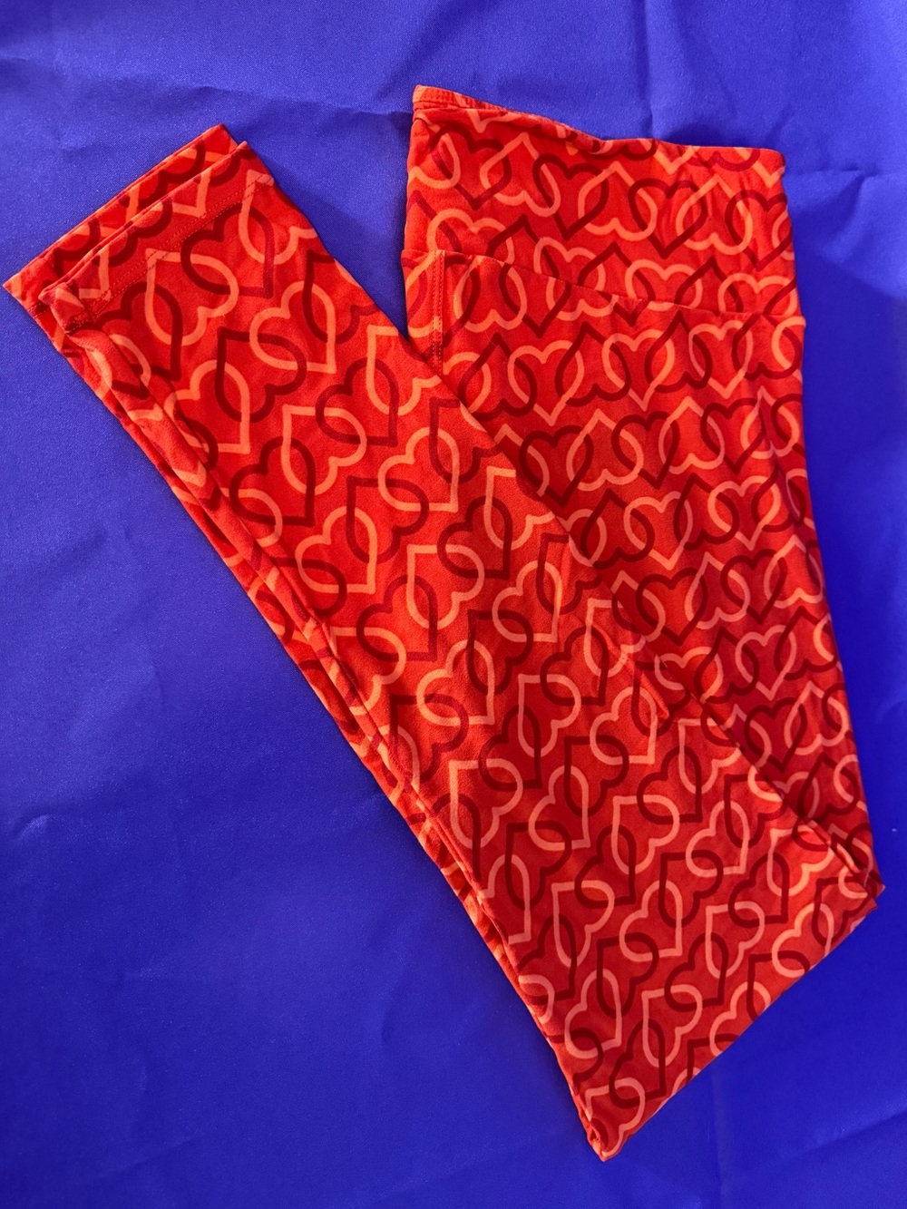NWOT LuLaRoe Women’s Tall and Curvy TC Leggings Red Hearts Valentine’s Print